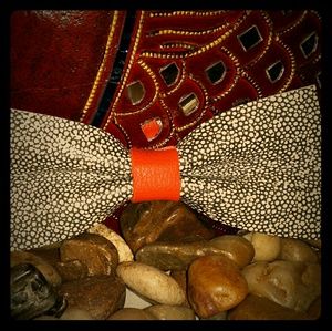 Handmade genuine leather bow tie